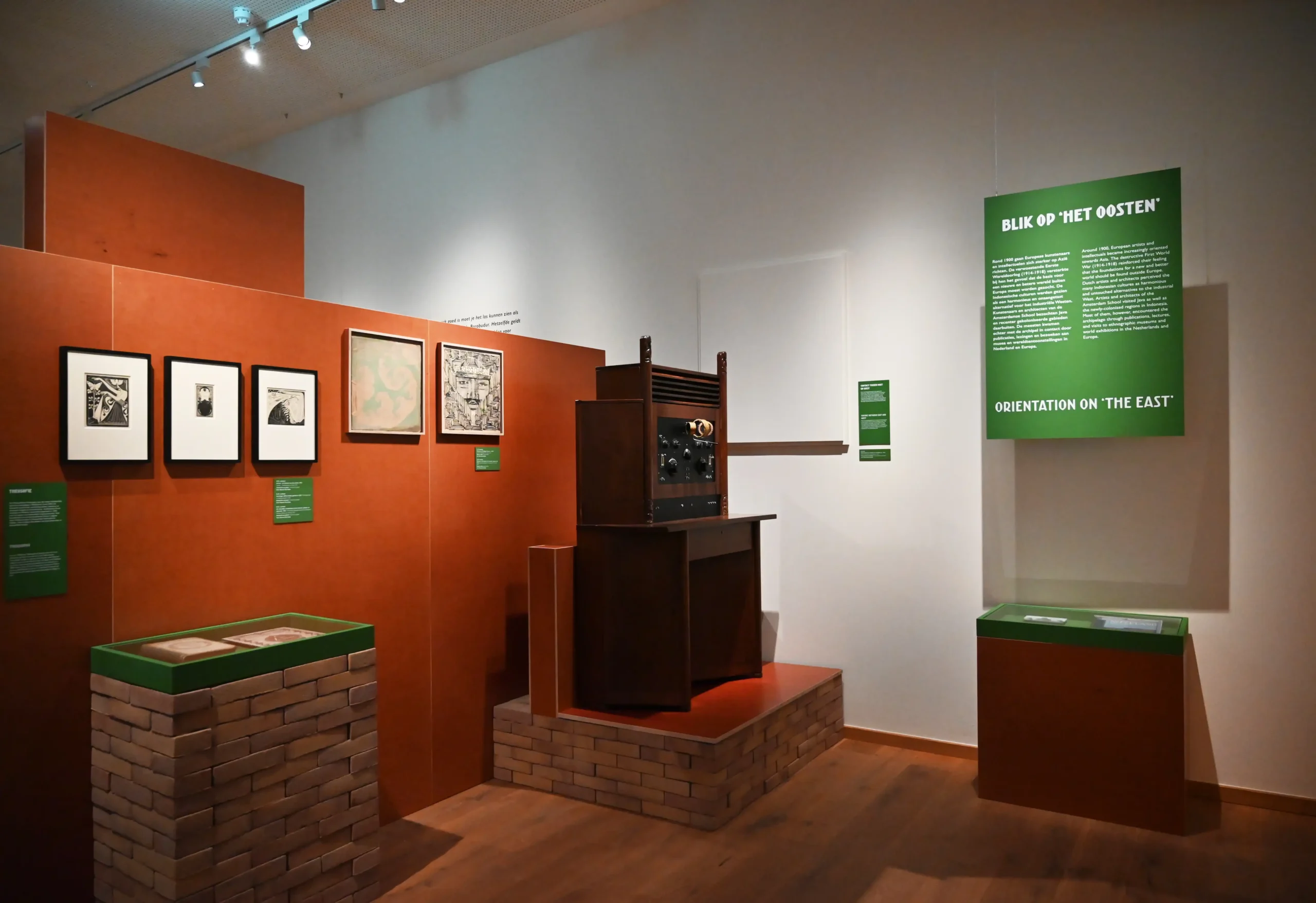 Photos of the Indonesia and the Amsterdam School exhibition in Museum Het Schip. December 1, 2022 – August 27, 2023 Design: Max Schulze Photo © Marcel Westhoff, Melle van Maanen & Gadis Fitriani Putri