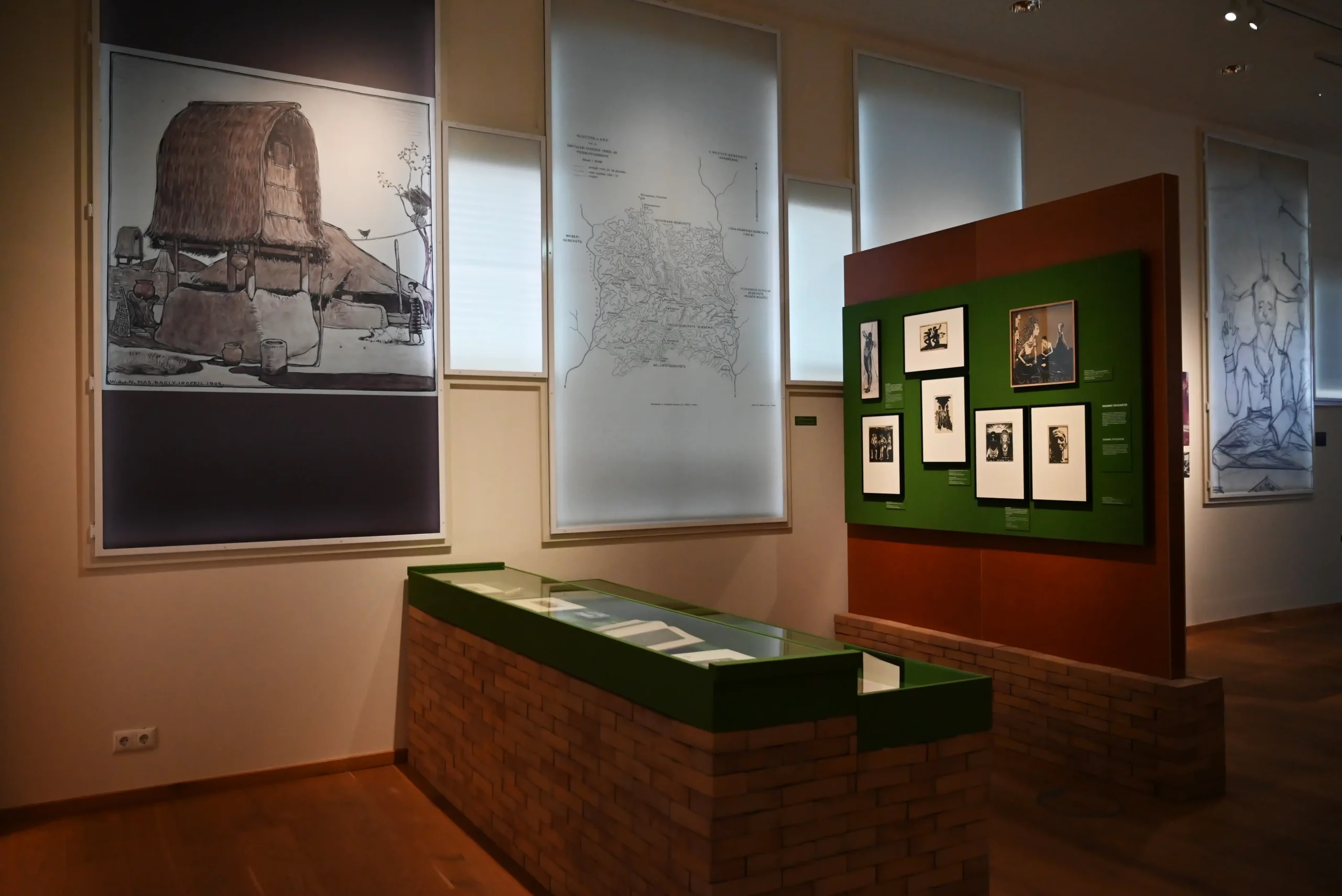 Photos of the Indonesia and the Amsterdam School exhibition in Museum Het Schip. December 1, 2022 – August 27, 2023 Design: Max Schulze Photo © Marcel Westhoff, Melle van Maanen & Gadis Fitriani Putri