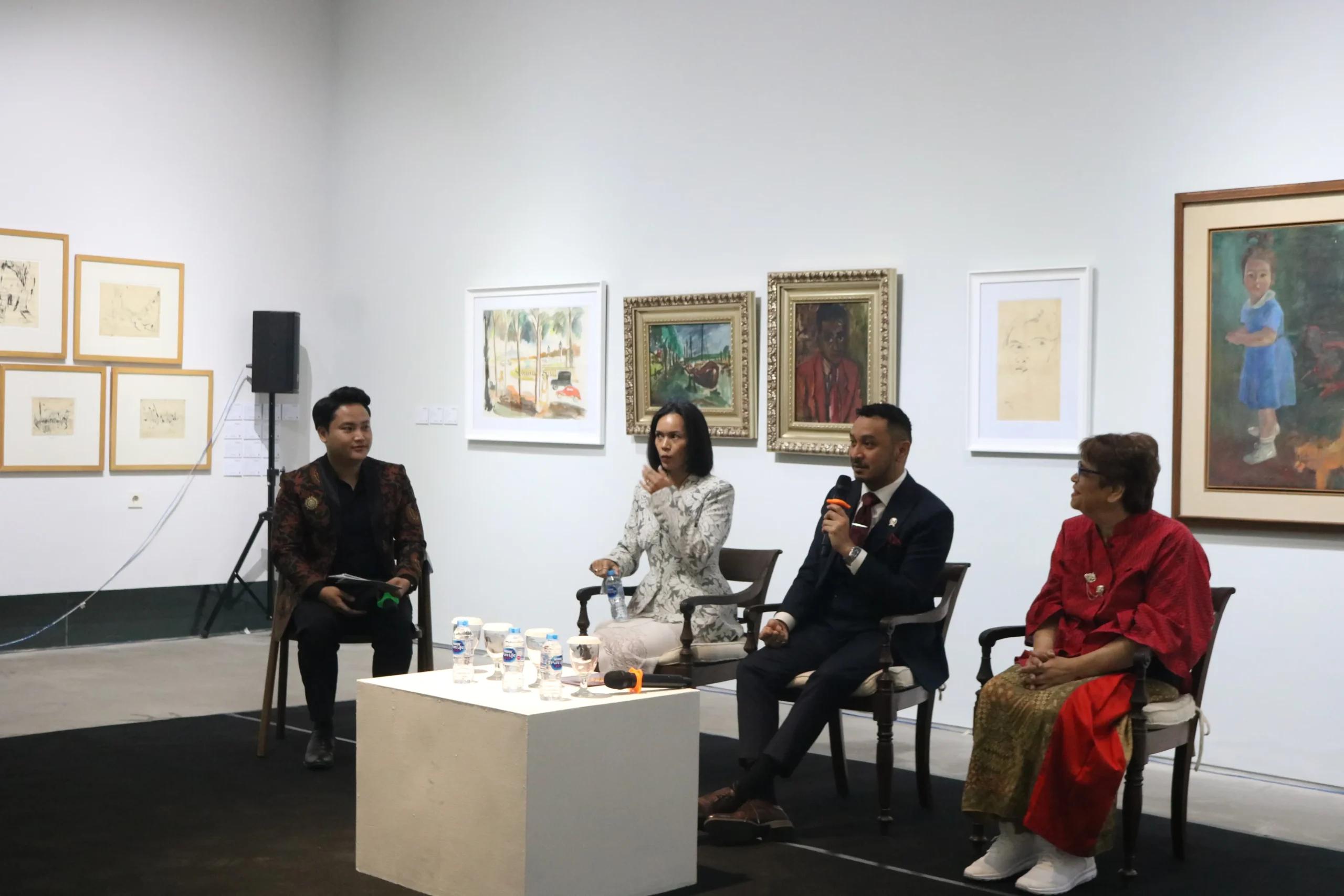 Photos from the exhibition "The Hidden Treasures of Sudjana Kerton" (2025) at Art:1 New Museum. © ArtMoments